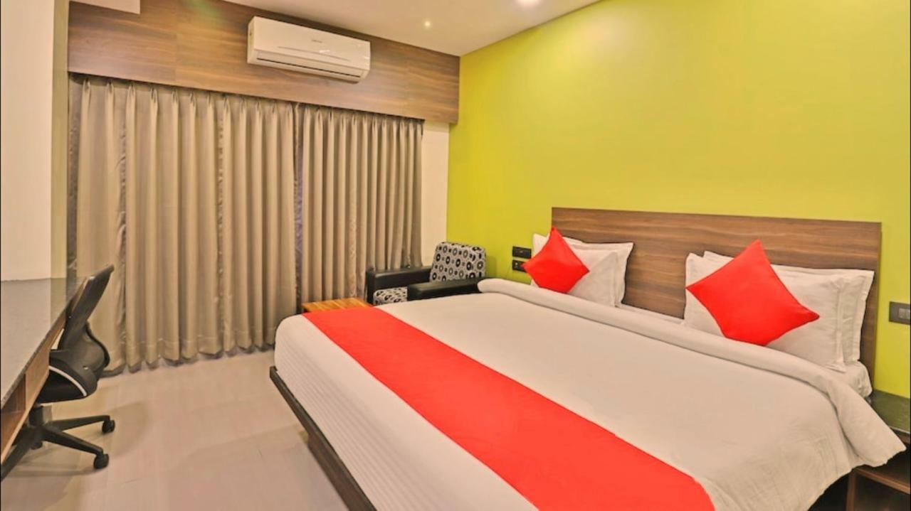 Genx Surat By 1589 Hotels Palsana (Gujarat) Exterior foto