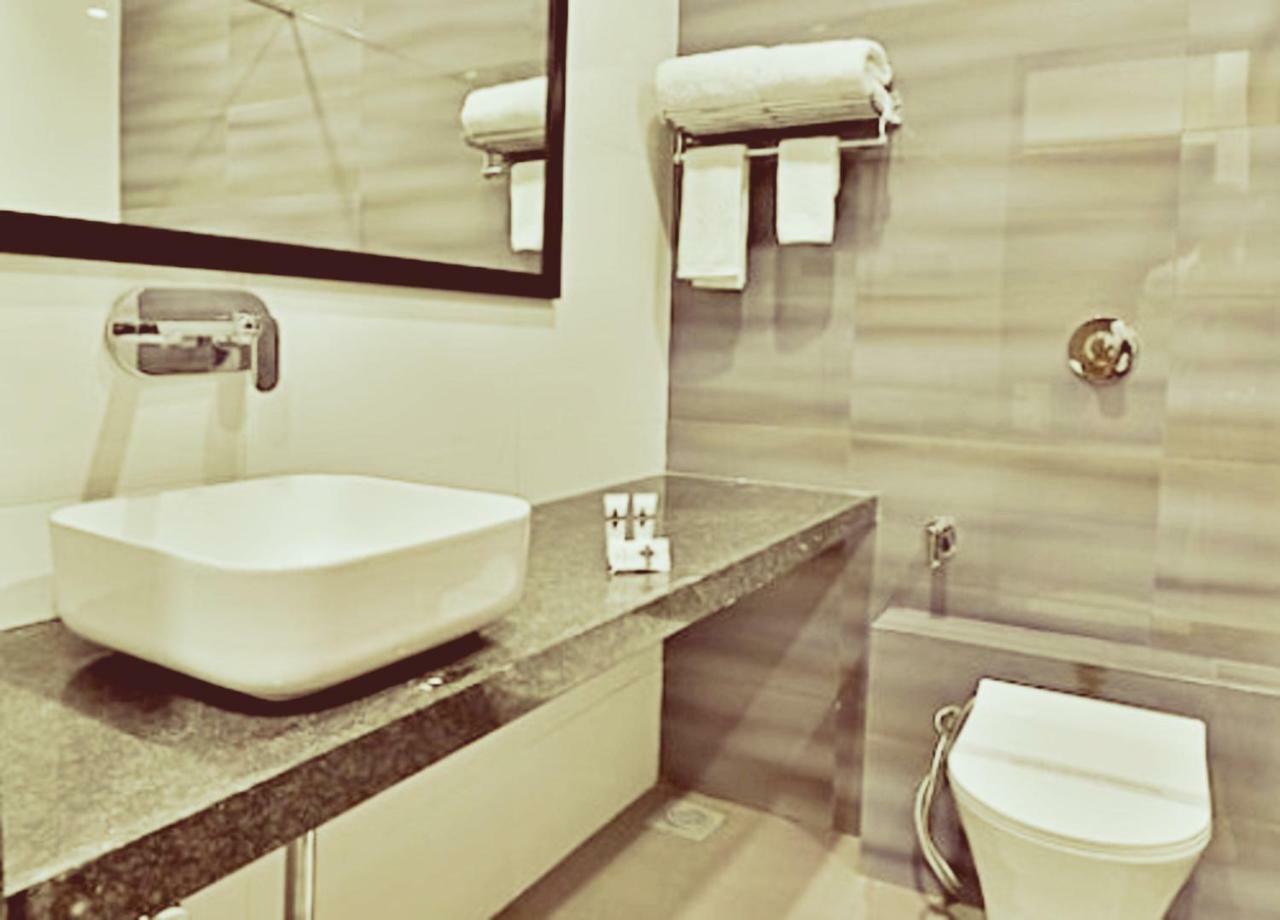 Genx Surat By 1589 Hotels Palsana (Gujarat) Exterior foto